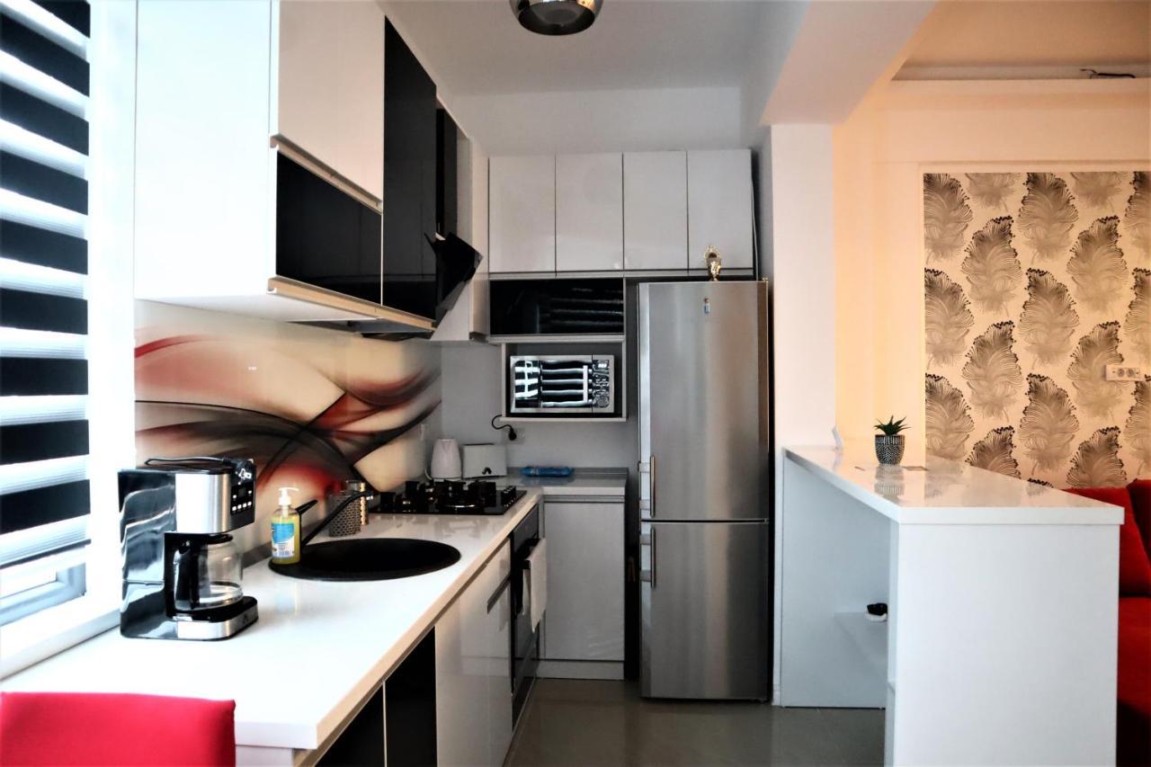 Thomas Luxury Apartment Năvodari Exteriör bild